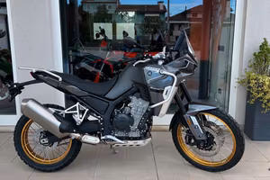 Kove 800 X PRO 2025