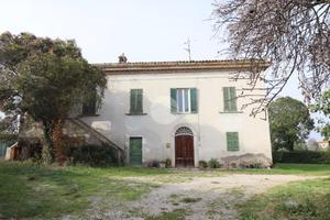 CASA SEMINDIPENDENTE A GIULIANOVA