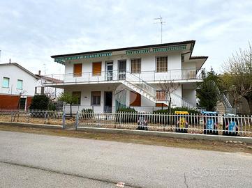 2 LOCALI A CESENATICO