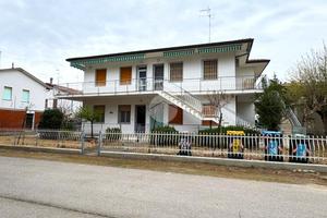 2 LOCALI A CESENATICO