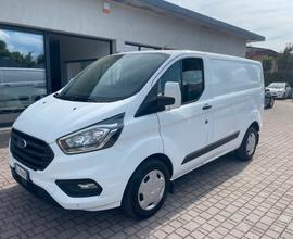 Ford Transit Custom 320 2.0 EcoBlue Hybrid 130 PC 