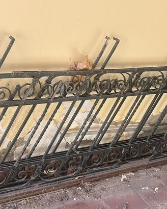 Ringhiera del 900 in ferro battuto