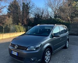 Volkswagen Touran 1.4 TSI DSG Highline EcoFuel