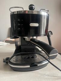 DeLonghi macchina caffè.