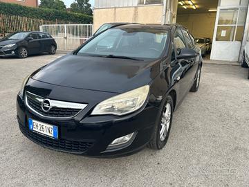 Opel Astra 1.7 CDTI 110CV Station Wagon Cosmo