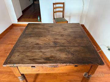 tavolo antico di legno di castagno anni 900