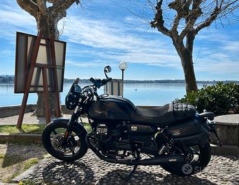 Moto Guzzi V7 Stone 850