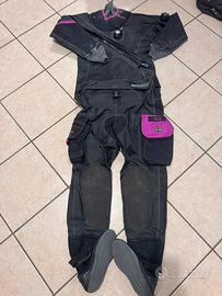 Muta stagna Santi Lady