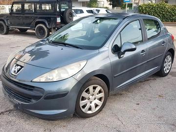 Peugeot 207  CAMBIO ROTTO non funzionante LEGGERE