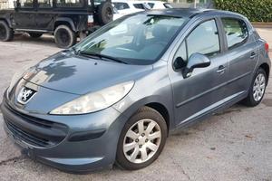 Peugeot 207  CAMBIO ROTTO non funzionante LEGGERE