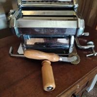 macchina per pasta a mano