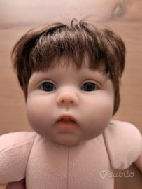 Bambola simil Reborn 