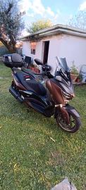 Yamaha Xmax 300