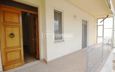 APPARTAMENTO CON INGRESSO INDIPENDENTE E GIARDINO