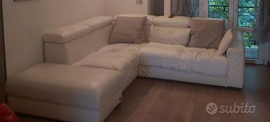 divano letto angolare in pelle avorio