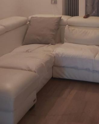 divano letto angolare in pelle avorio