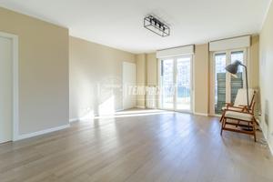 TRILOCALE CON BOX IN VIA SEVERINI