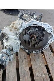 Cambio 6m toyota urban cruiser 1.4 d4d