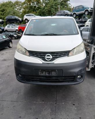 solo ricambi x nissan NV 200