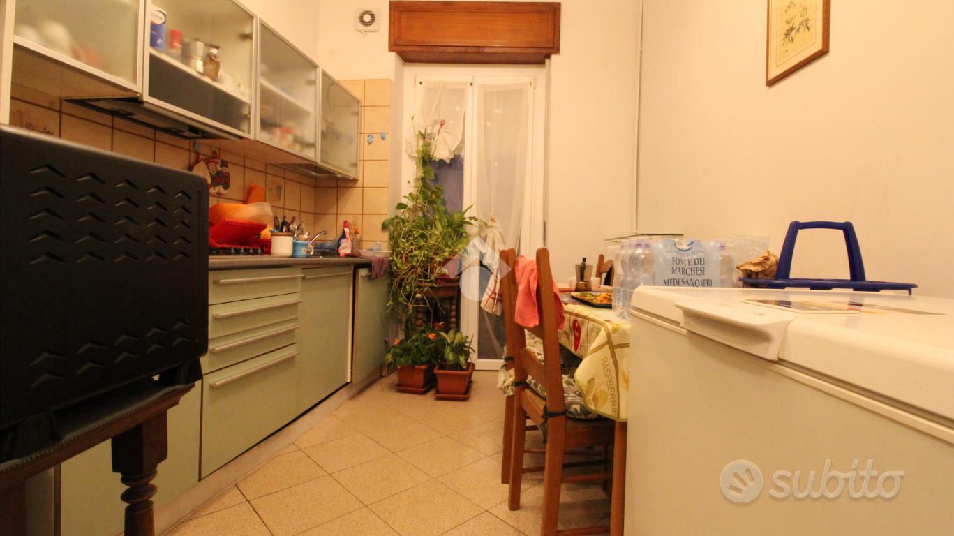 2 LOCALI A MASSAZZA - Vista 5