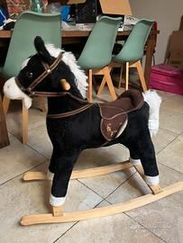 Cavallo a dondolo