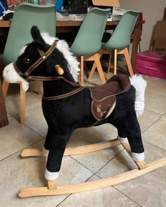 Cavallo a dondolo