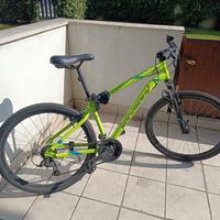 Bicicletta Rockrider ST 100