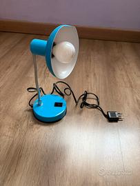 Lampada da tavolo flessibile