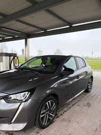 Peugeot 208 benzina