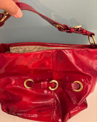 Borsa in vernice colore rosso