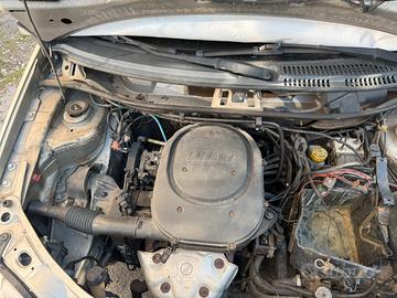Motore + cambio fiat punto 1.2 8v