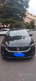 Fiat Tipo 1.4 benzina colore nero 41.800 km