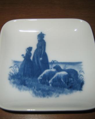 Royal copenhagen plaquette piattino porcellana