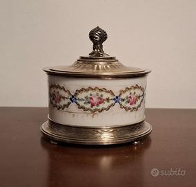 Antico vasetto porta bonbon
