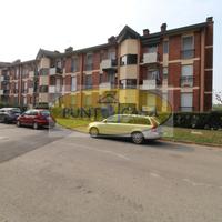 Ampio trilocale con box