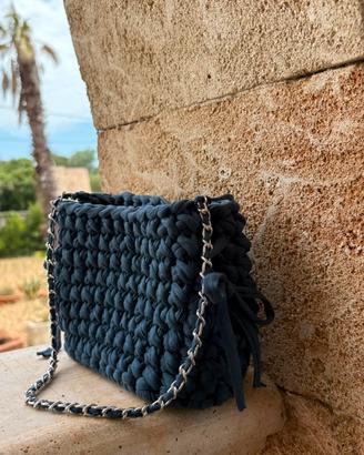 borsa fatta a mano blu