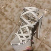 Scarpa bianca misura 35