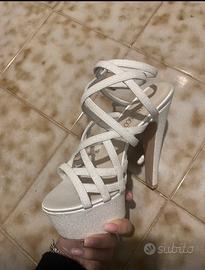 Scarpa bianca misura 35