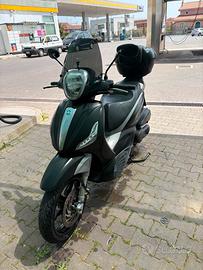 Beverly 350 Sport Touring