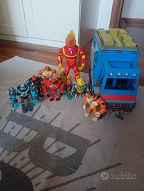 Lotto Ben 10 +  vecchia carretta di Ben 10