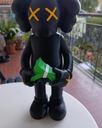 Statuetta Kaws