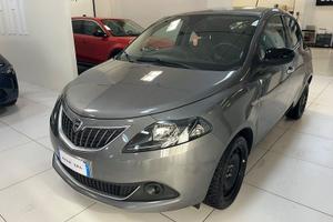 Lancia Ypsilon 1.0 firefly hybrid Silver s&s 70cv