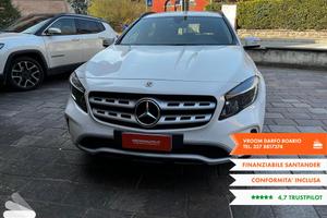 MERCEDES GLA (X156) GLA 200 d Automati...