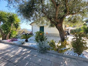 Appartamenti in villa diano marina (im)