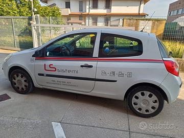 RENAULT Clio 3ª serie - 2009