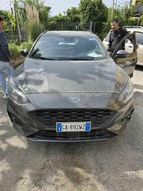 FORD Focus 1.0 EcoBoost 125 CV automatico SW ST-