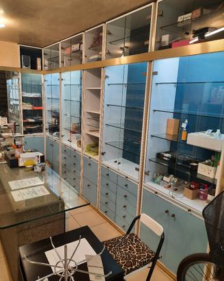 vetrine arredamento per negozio