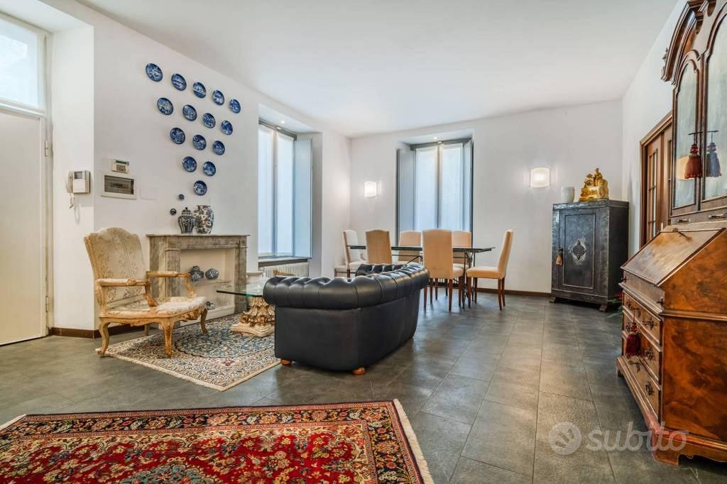 Appartamento di 250 m² con 5 locali e box auto dop