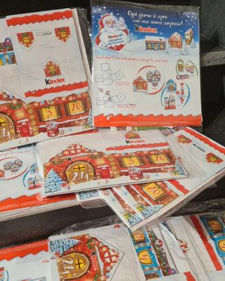 25 pz Kinder Calendario Villaggio dell'Avvento
