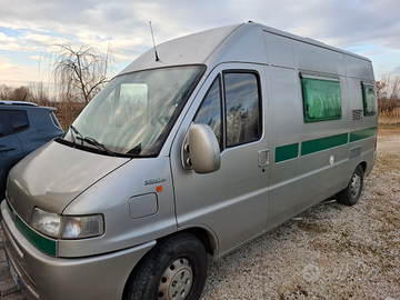 Camper van adria